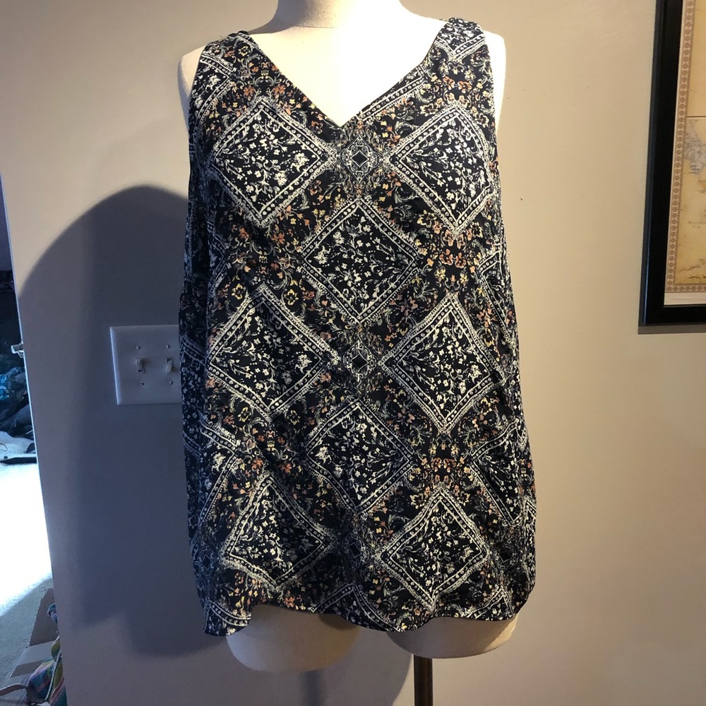 Flowy floral shirt 3 for $25